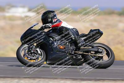 media/Oct-08-2022-SoCal Trackdays (Sat) [[1fc3beec89]]/Turn 16 (125pm)/